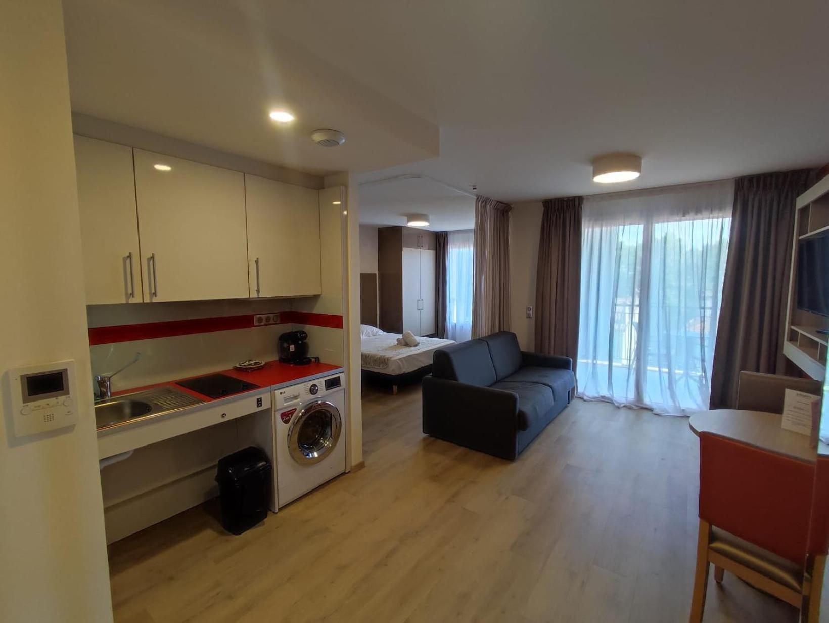 Zenao Frejus Fréjus Exterior foto